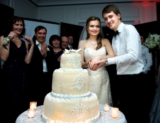 cutting the cake